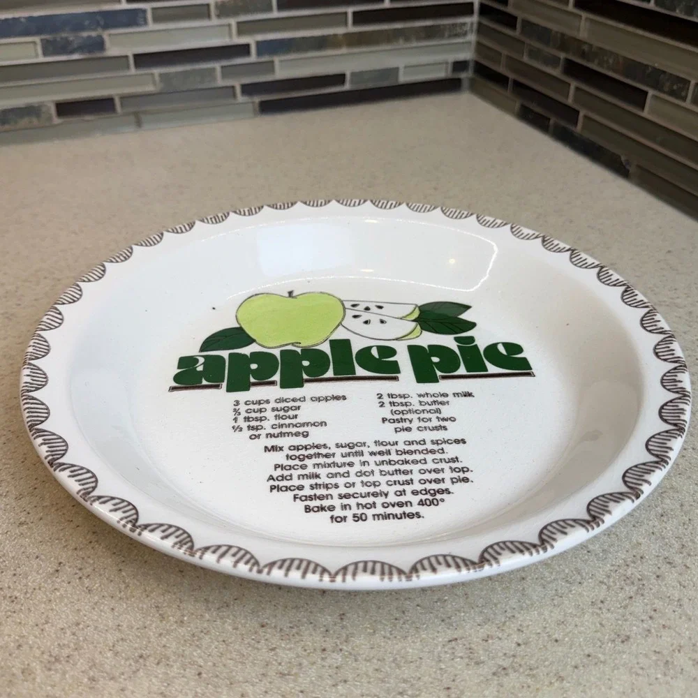 VTG 1970 Ceramic Apple Pie Recipe Dish 10